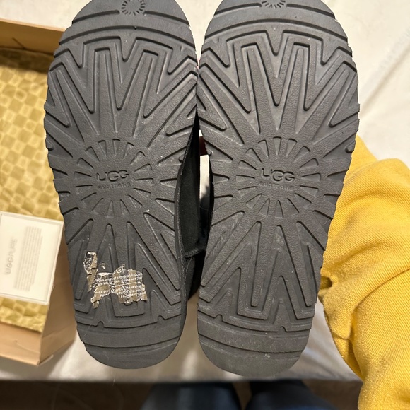 Ugg Bailey Button Triple Women's Boots - Picture 13 of 15